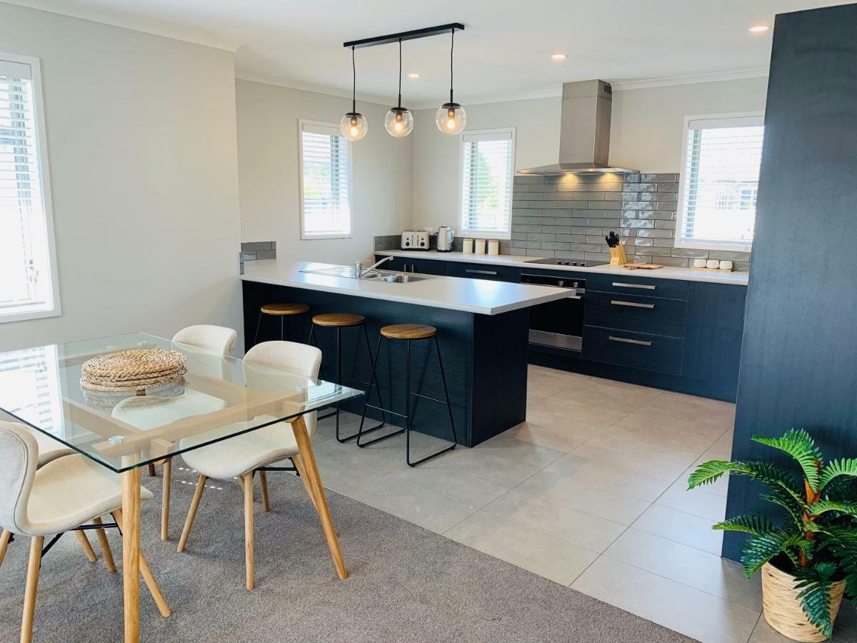 הוילה הייסטינגס Stunning Modern Retreat מראה חיצוני תמונה
